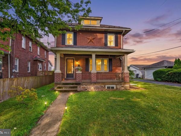 1118 MINSI TRAIL STREET , BETHLEHEM, PA 18018
