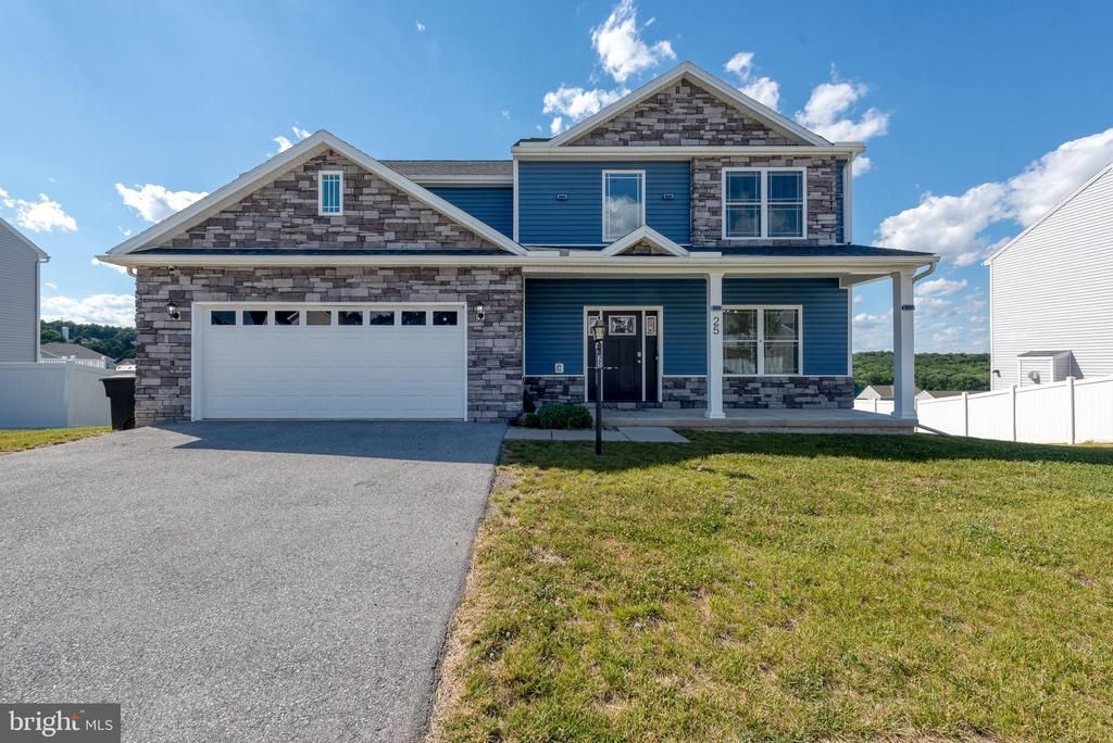 25 STEEPLE CHASE DRIVE , YORK HAVEN, PA 17370