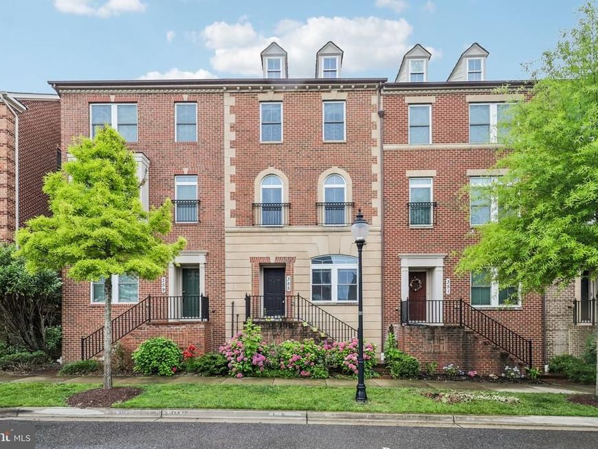 355 Parkview Avenue , Gaithersburg, MD 20878 Main Photo
