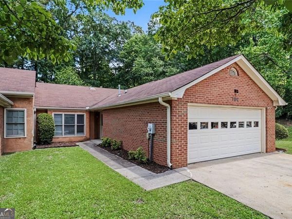 7101 Woodridge Lane, Union City, GA 30291