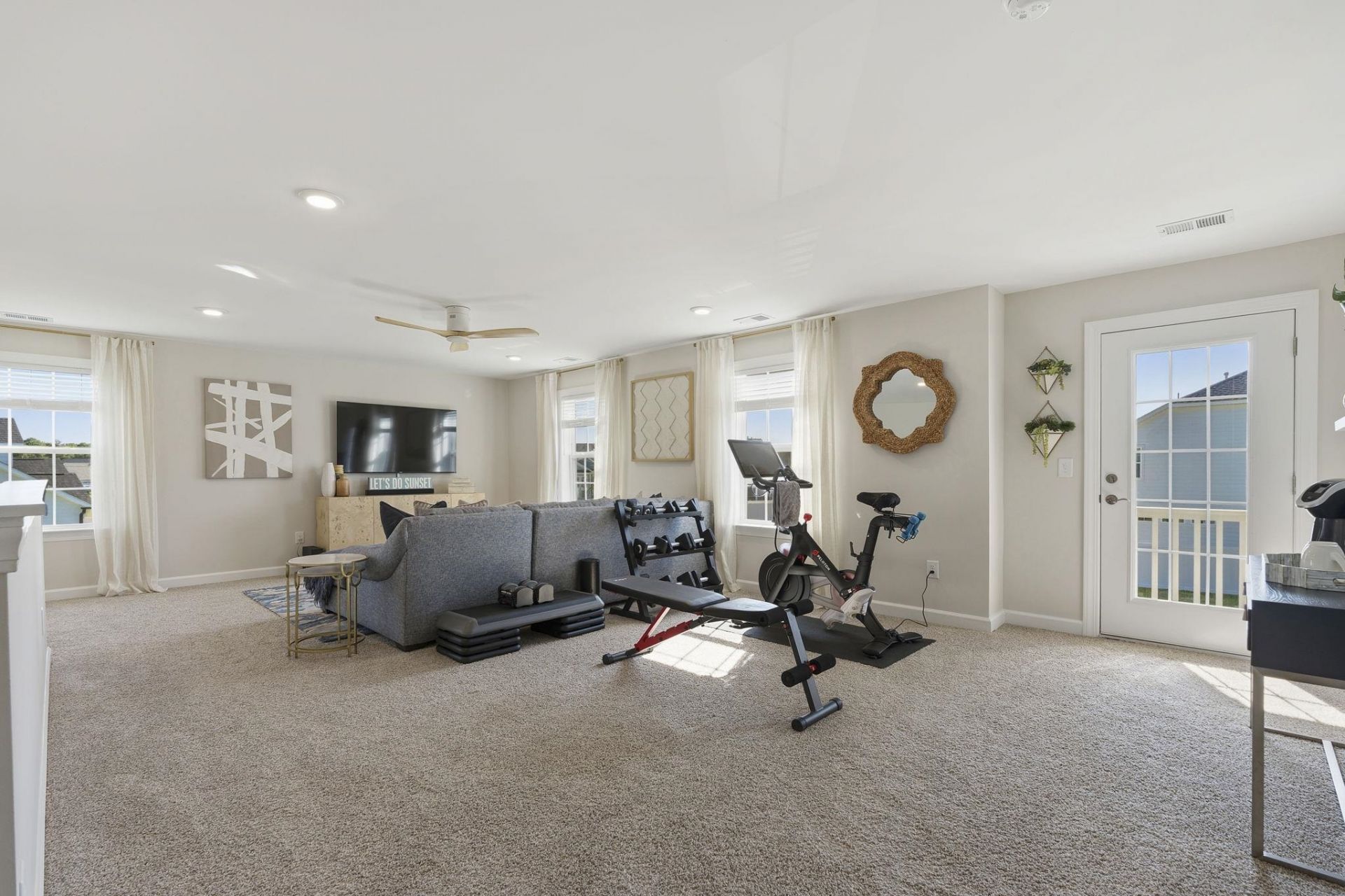 450 Rose Fountain Dr. Photo 36