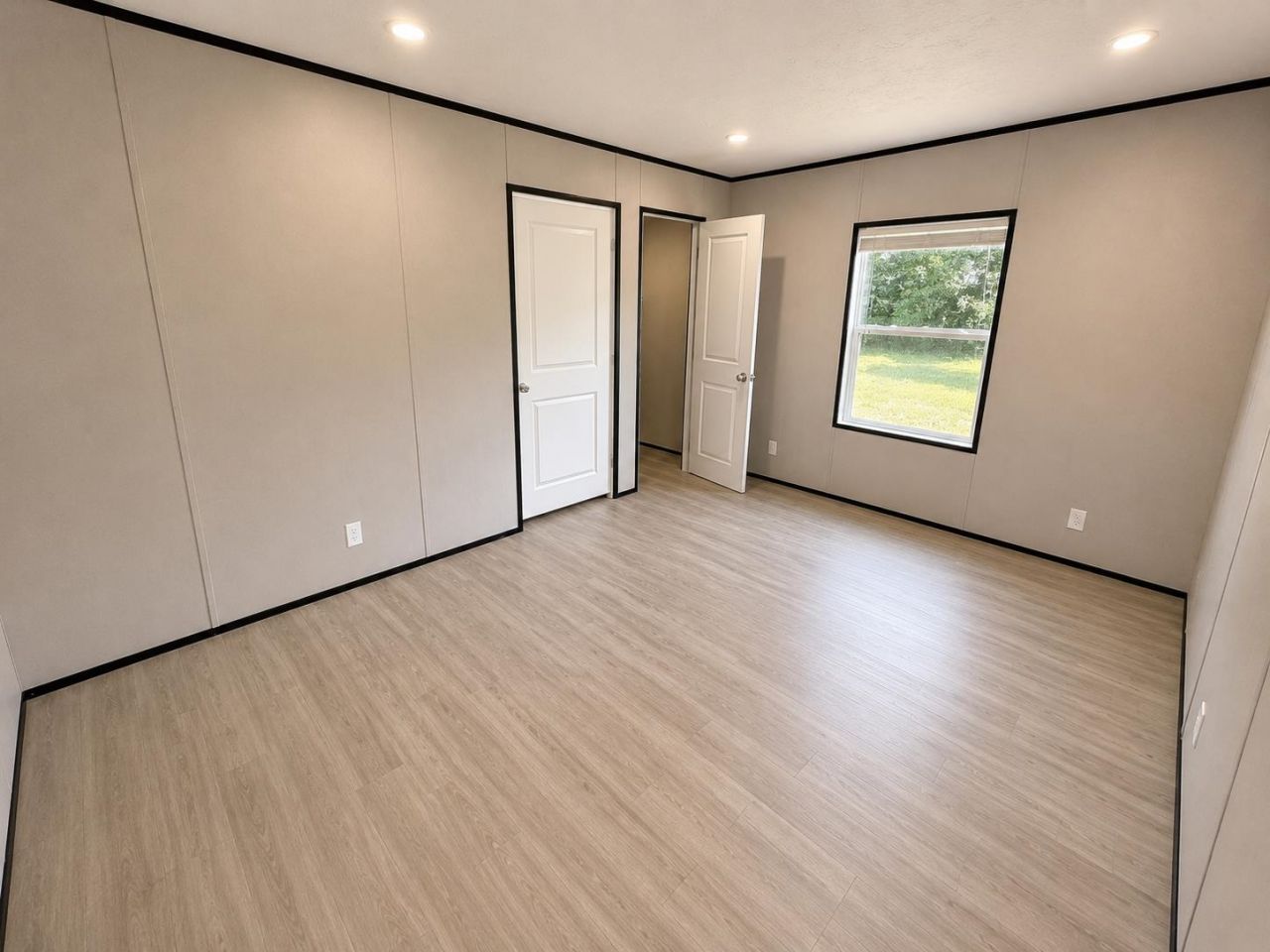 105 Pepe Court  Photo 5