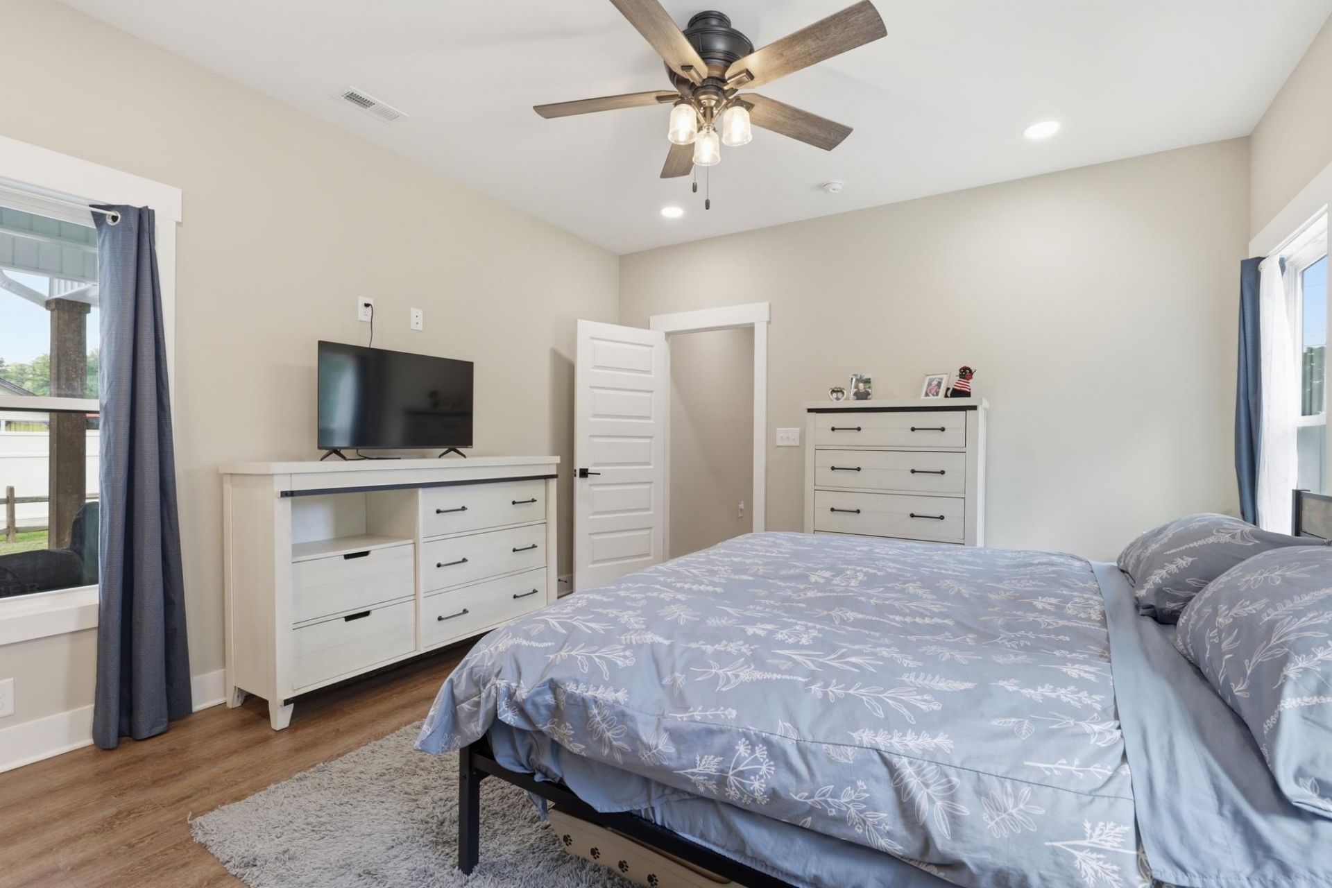 2487 Long Ave. Photo 29