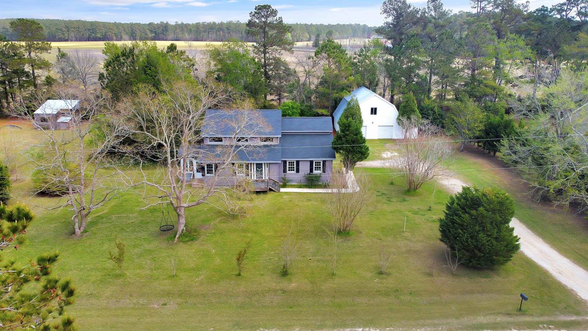 948 Eagle Dr. Photo 2