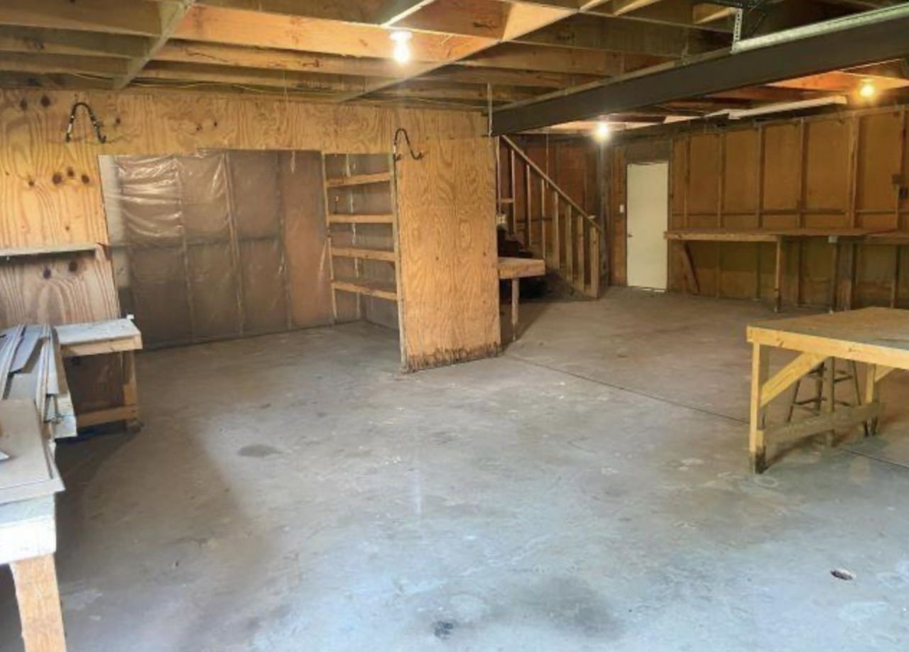 948 Eagle Dr. Photo 21