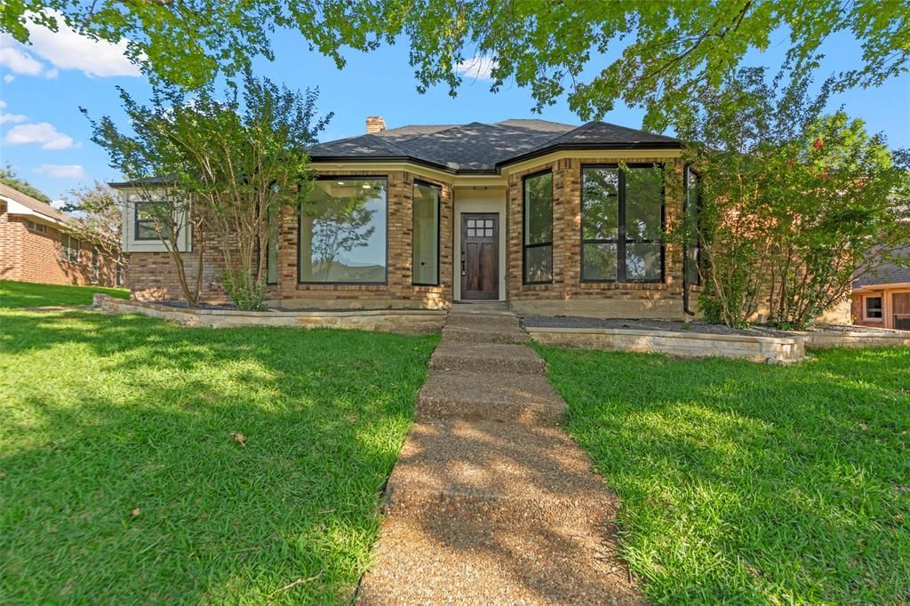 1213 Sycamore Drive, Carrollton, TX 75007 Main Photo