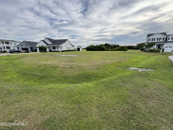 112 Crows Nest Circle, Beaufort, NC 28516