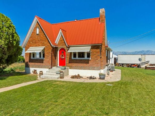 9074 N 11600 W, Penrose, UT 84337