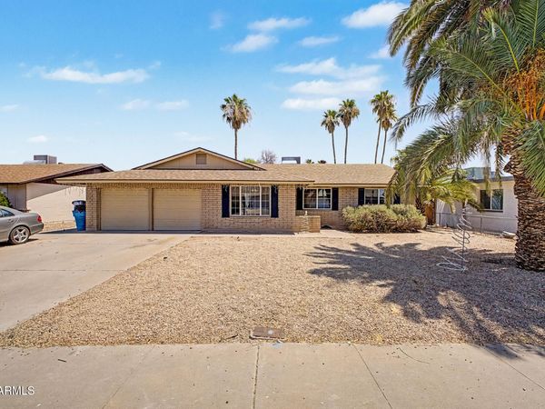 4432 W MERCER Lane, Glendale, AZ 85304