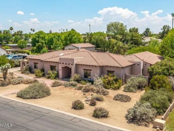 545 E MESQUITE Avenue, Gilbert, AZ 85296