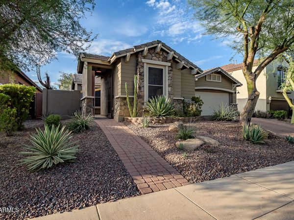 18452 W VOGEL Avenue, Waddell, AZ 85355