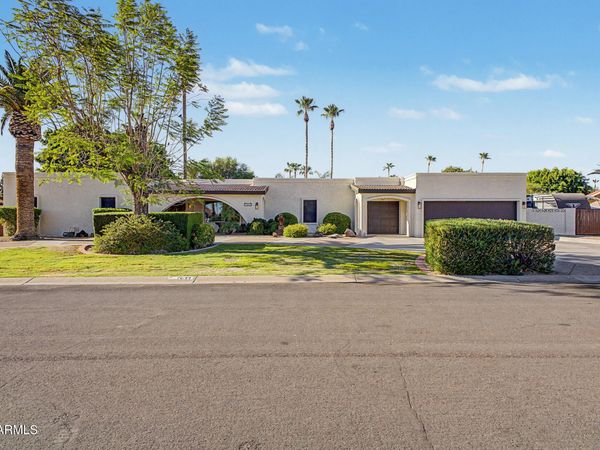 7644 W BLUEFIELD Avenue, Glendale, AZ 85308