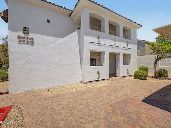 2950 W LOUISE Drive, Unit 108, Phoenix, AZ 85027
