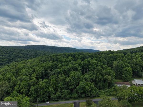 TRACT 2: .52+/- ACRES AT 22 HICKORY TRAIL, FAIRFIELD, PA 17320