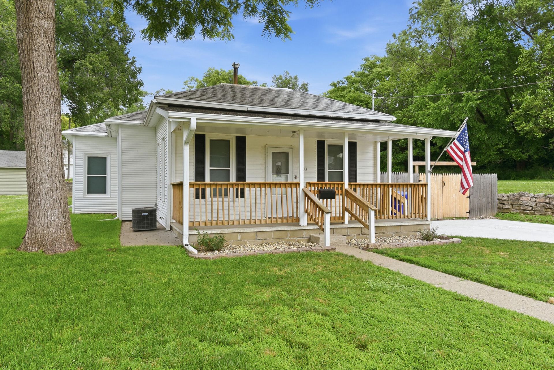 711 Maple Street, Missouri Valley, IA 51555 Main Photo