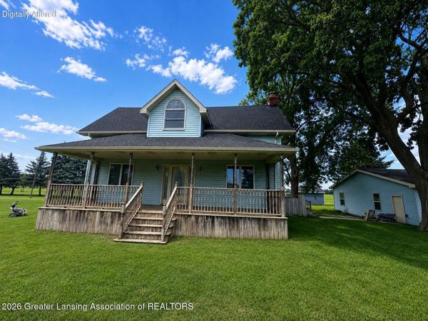 1281 E Walker Road, St. Johns, MI 48879