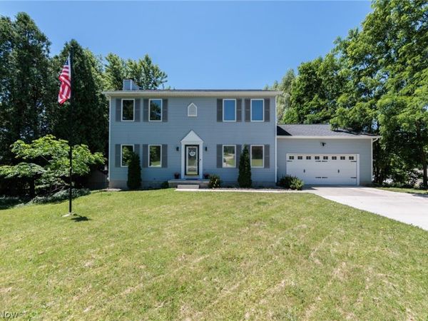 390 Southeast Avenue , Tallmadge, OH 44278