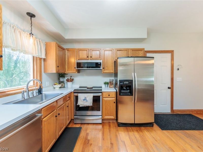 390 Southeast Avenue, Tallmadge, OH 44278 Photo 10