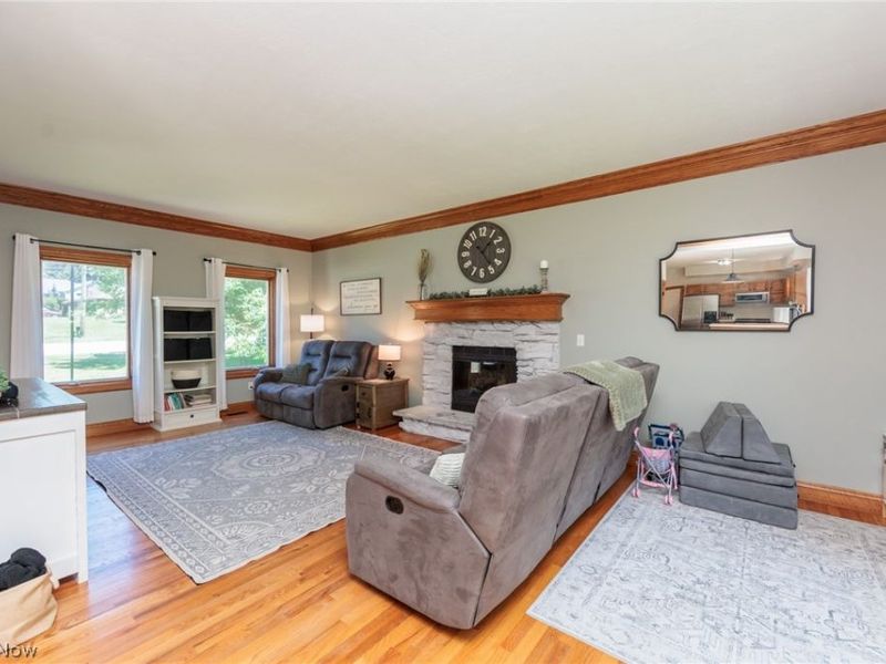 390 Southeast Avenue, Tallmadge, OH 44278 Photo 4