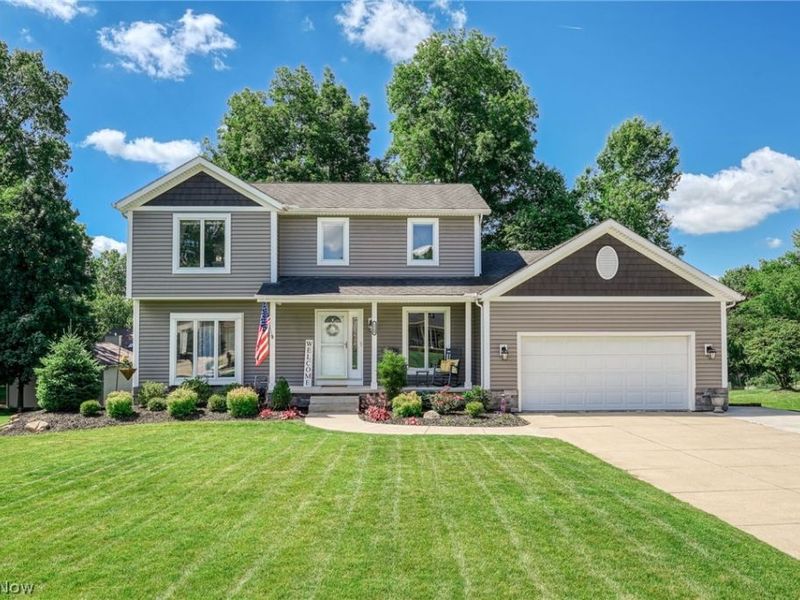 1560 Applewood Way, Uniontown, OH 44685 Photo 1