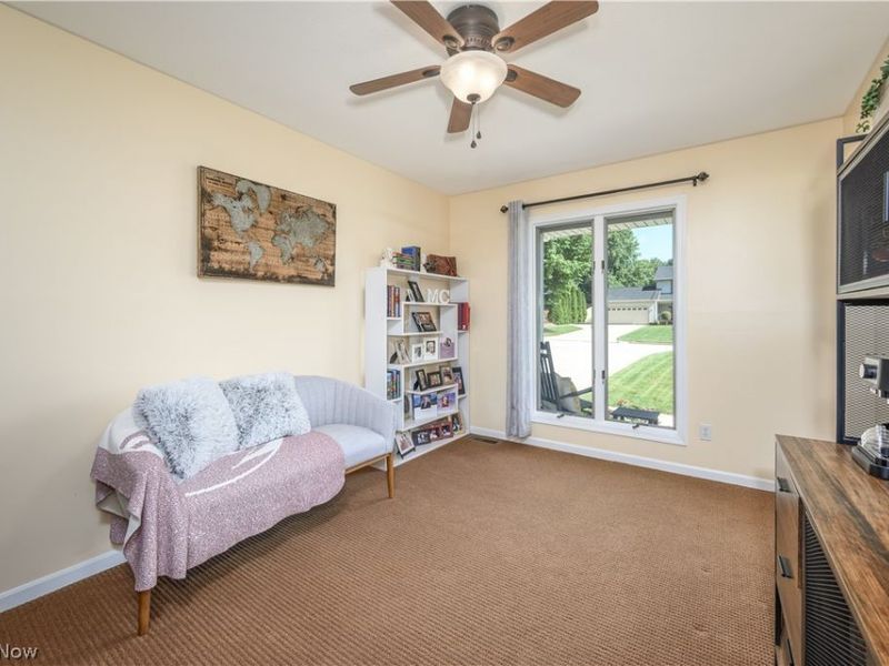 1560 Applewood Way, Uniontown, OH 44685 Photo 14