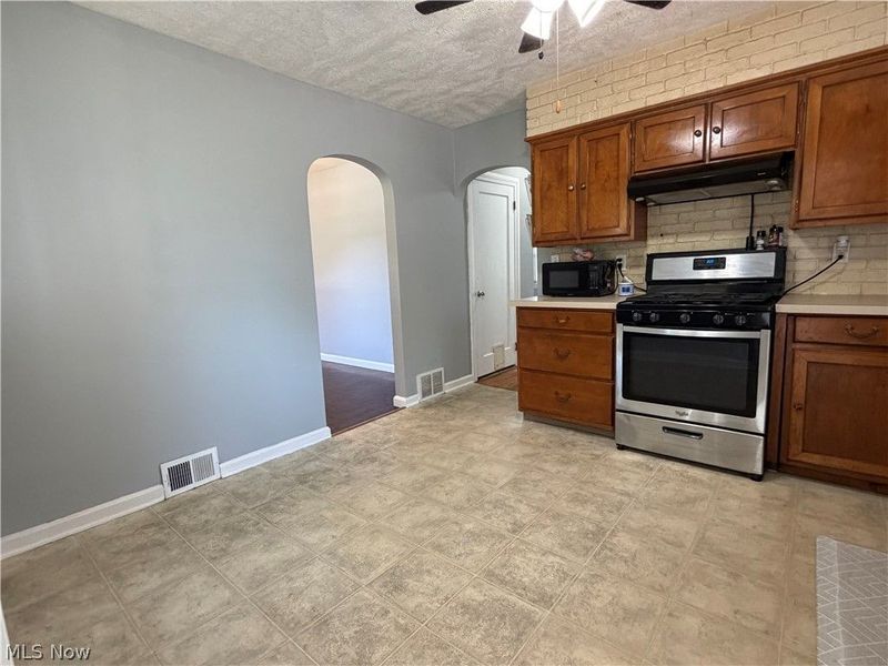 210 Woodrow Street NW, North Canton, OH 44720 Photo 20