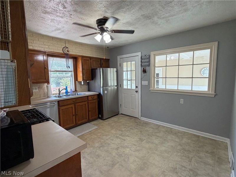 210 Woodrow Street NW, North Canton, OH 44720 Photo 22