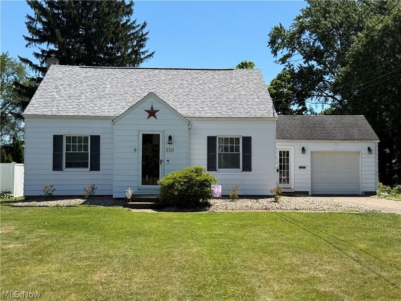 210 Woodrow Street NW, North Canton, OH 44720 Photo 3