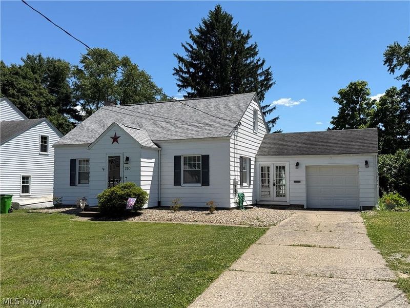 210 Woodrow Street NW, North Canton, OH 44720 Photo 4