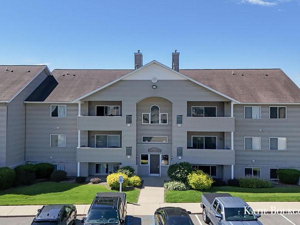 8588 Jasonville Court SE, Caledonia, MI 49316