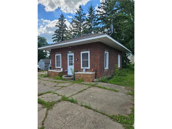 411 5th Street, Clear Lake, WI 54005