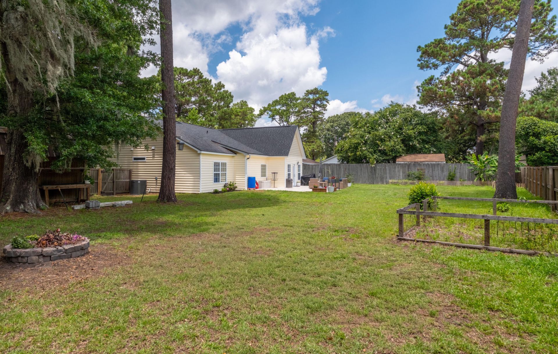 878 Santee Street Photo 34