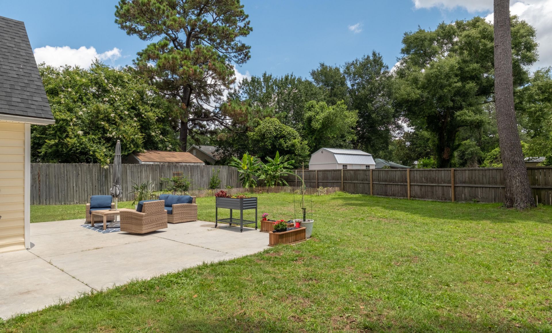 878 Santee Street Photo 35