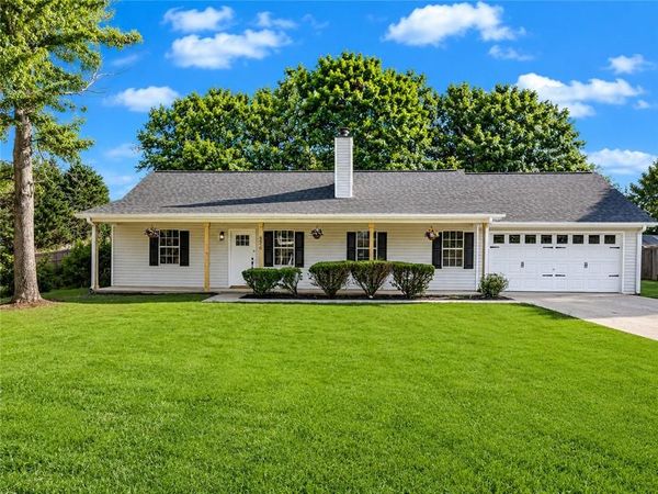 930 Century Oak Drive , Winder, GA 30680