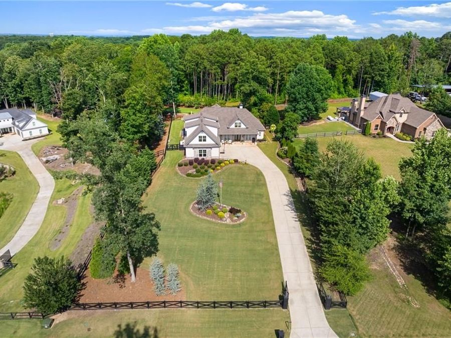 Property Image 100