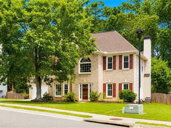 2314 Kennesaw Oaks Trail NW, Kennesaw, GA 30152