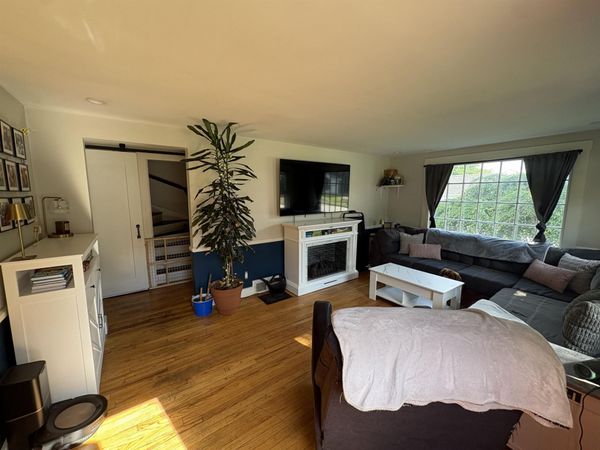 15 Hull Avenue, Dover, NH 03820