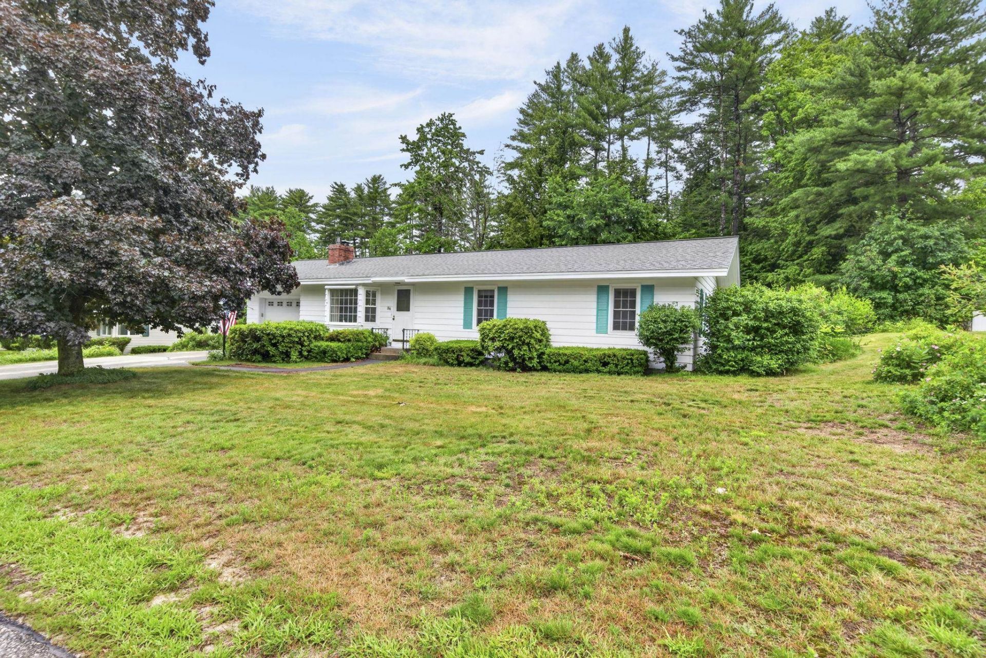 34 Harvey Way, Hillsborough, NH 03244 Main Photo