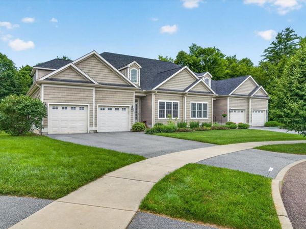 552 Michael Lane, Williston, VT 05495