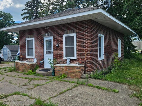 411 5th Street, Clear Lake, WI 54005
