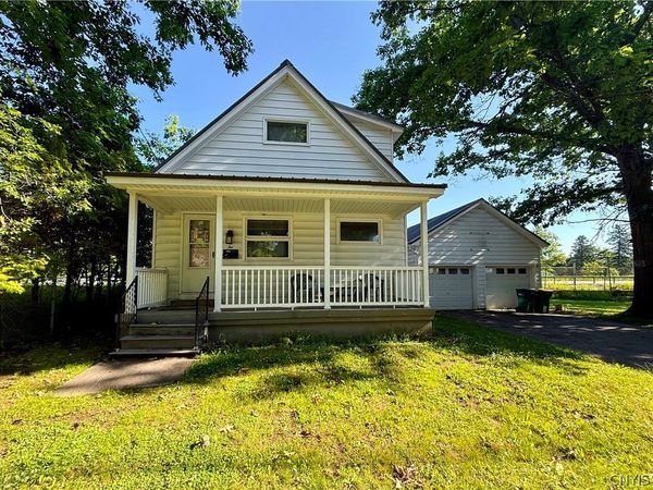 2 Phelps Avenue, New Hartford, NY 13413
