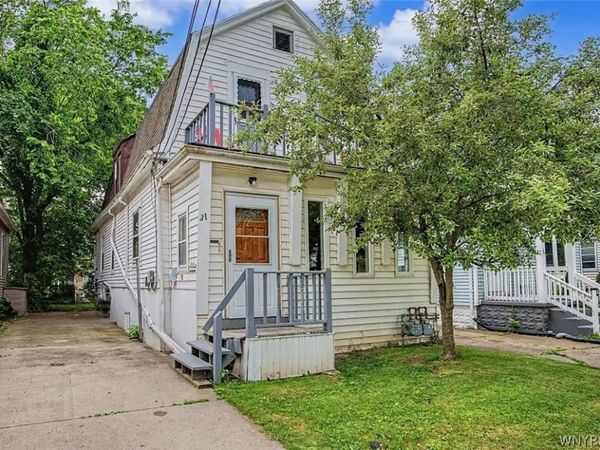 31 Riverside Avenue , Buffalo, NY 14207