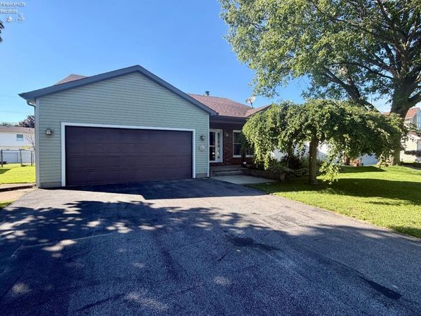 413 Pennsylvania Avenue, Sandusky, OH 44870