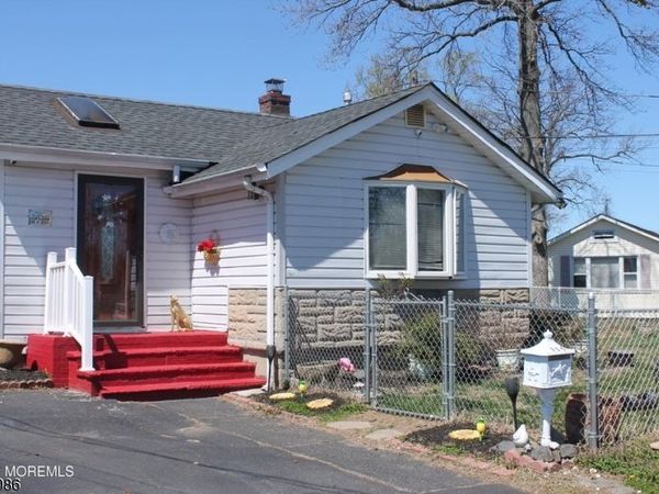 235 Alpine Way, Old Bridge, NJ 08879