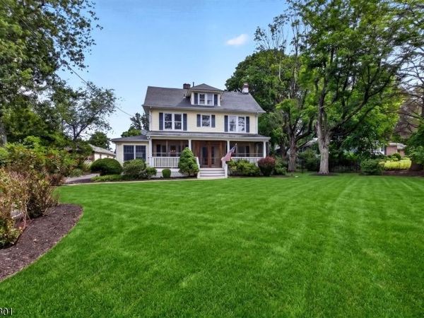 2 Russell Rd, Fanwood, NJ 07023