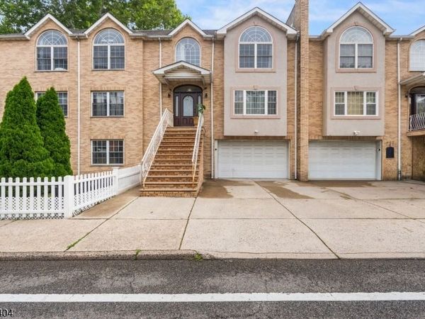 640 Riverside Ave, Lyndhurst, NJ 07071