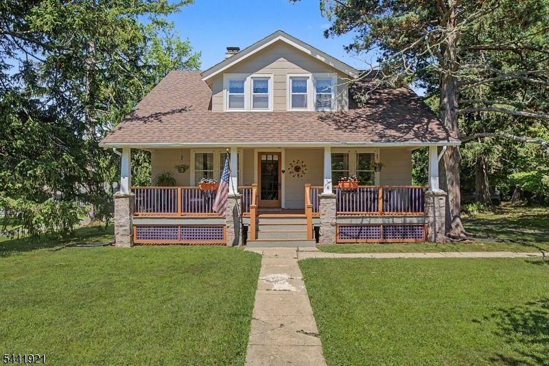 785 Chimney Rock Rd, Bridgewater, NJ 08836 Main Photo