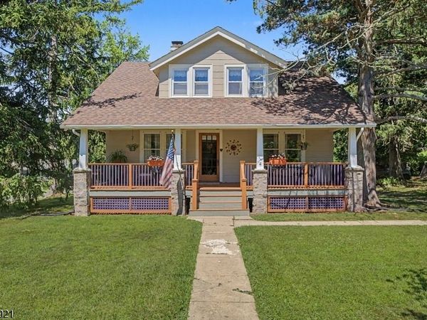 785 Chimney Rock Rd, Bridgewater, NJ 08836