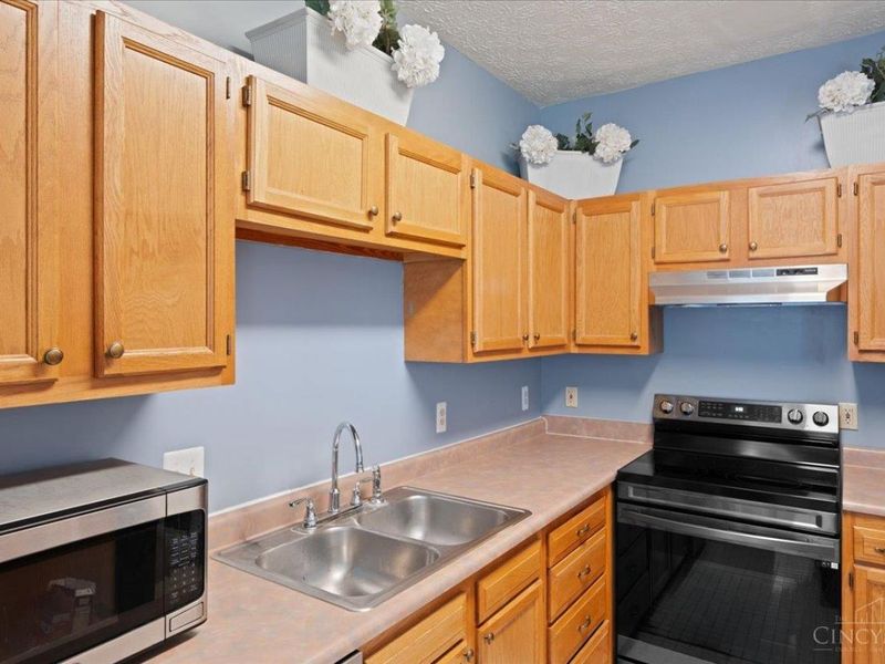 635 Keystone Drive, Unit 306, Union Twp, OH 45244 Photo 9