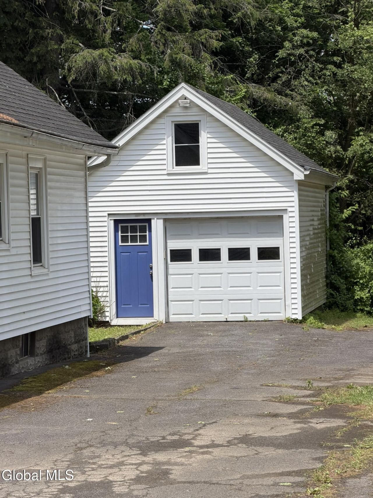 34 Hamilton Street, Guilderland, NY 12084 Main Photo